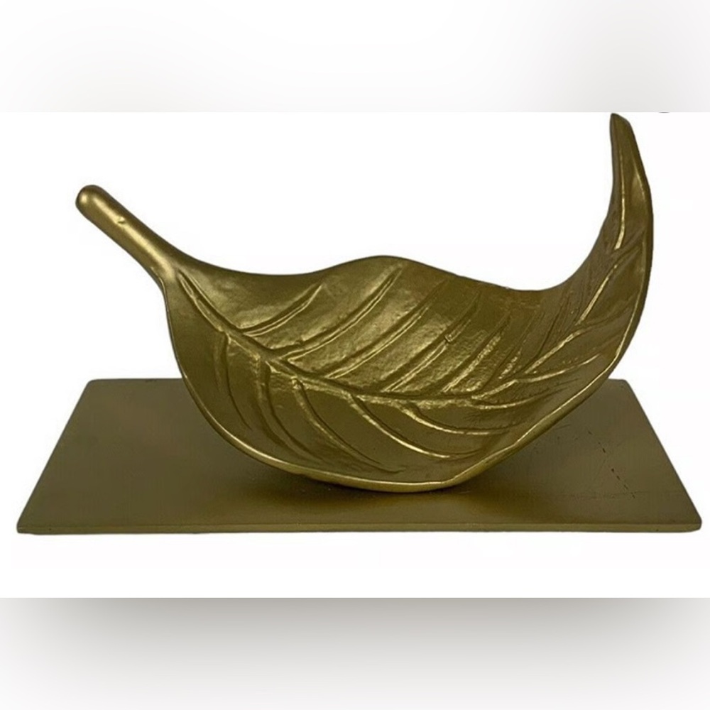 IKEA MARKNIVA Gold Decorative Leaf Objet d’Art